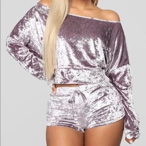 Fashion Nova Purple Velvet Pajama Short Set M